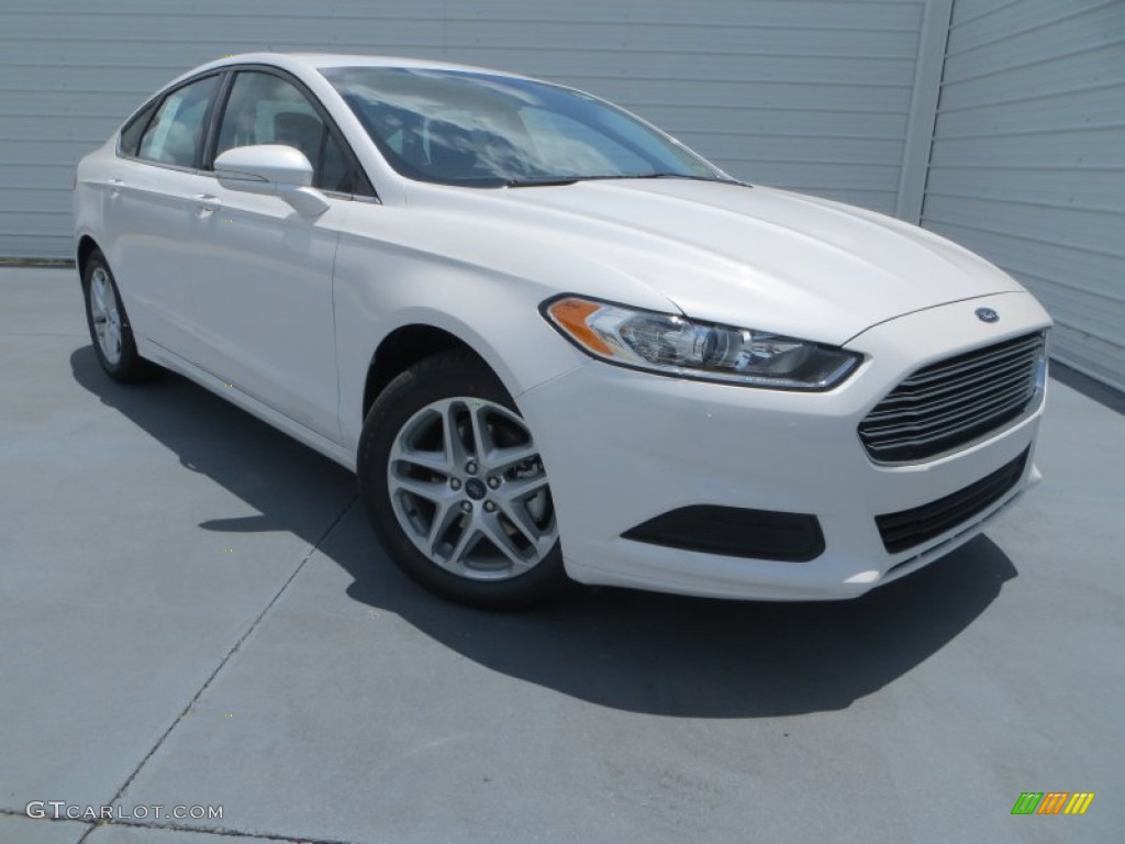 2013 Fusion SE 1.6 EcoBoost - White Platinum Metallic Tri-coat / Charcoal Black photo #1