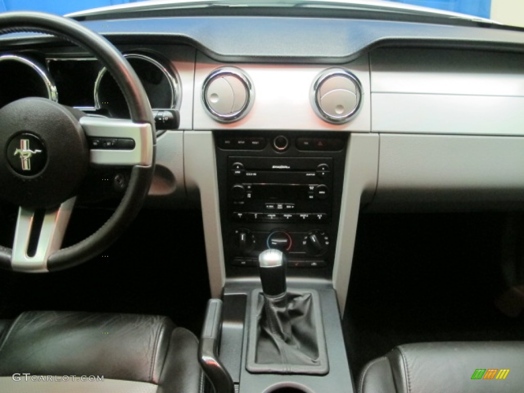 2007 Mustang GT/CS California Special Coupe - Performance White / Black/Dove Accent photo #20