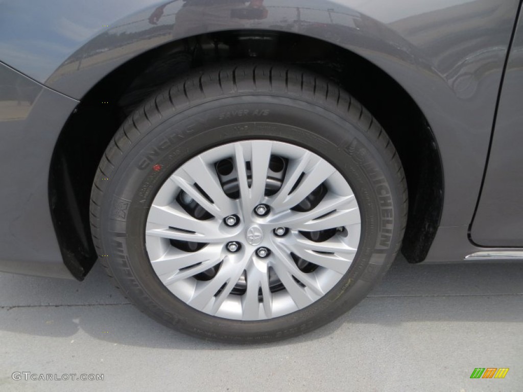 2013 Camry LE - Magnetic Gray Metallic / Ivory photo #10