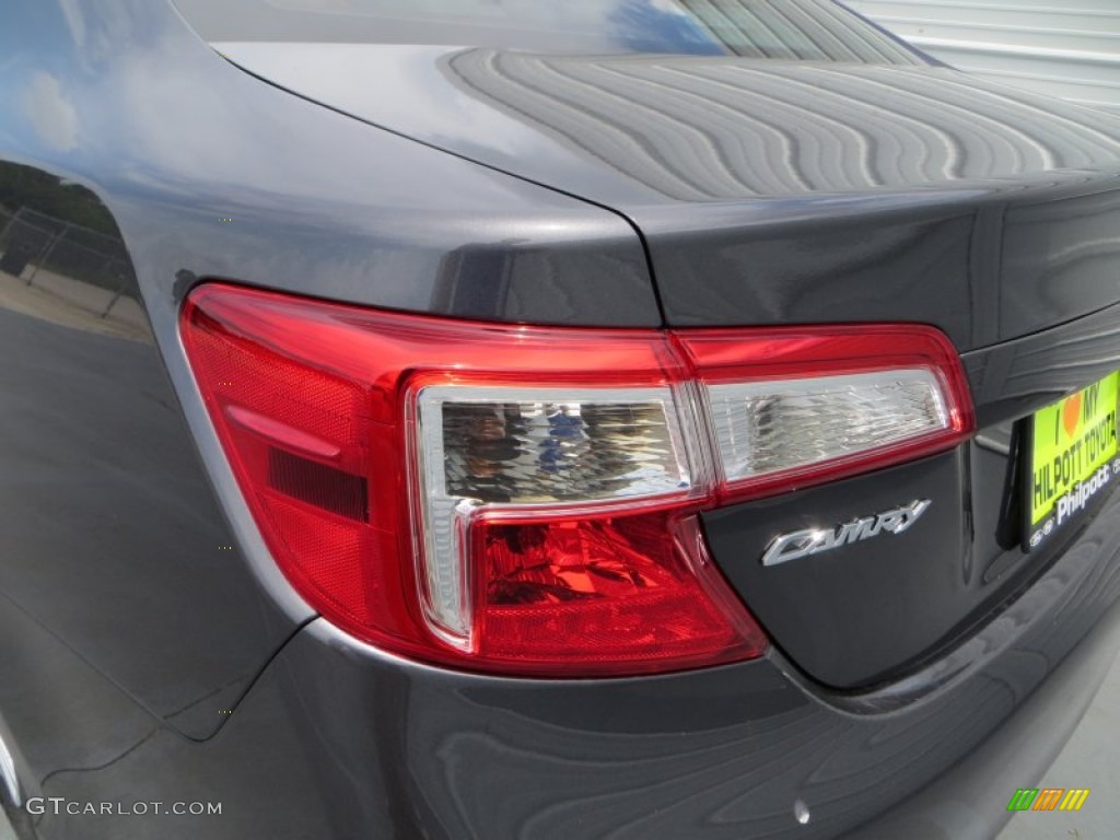 2013 Camry LE - Magnetic Gray Metallic / Ivory photo #11