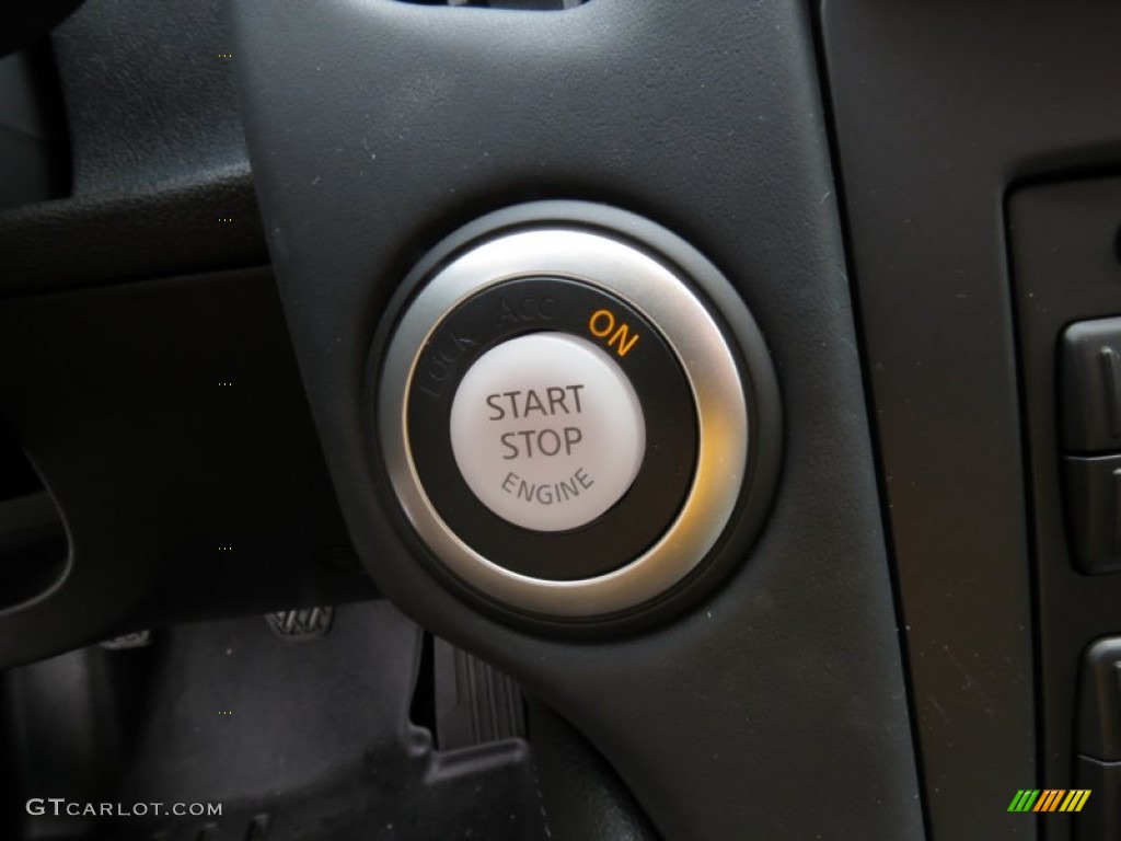 2013 Nissan 370Z Sport Touring Coupe Controls Photo #83451074