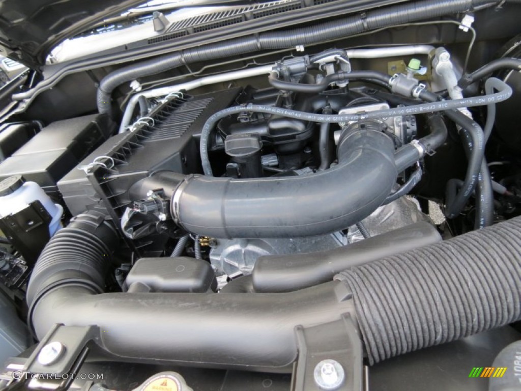 2013 Nissan Frontier SV King Cab Engine Photos