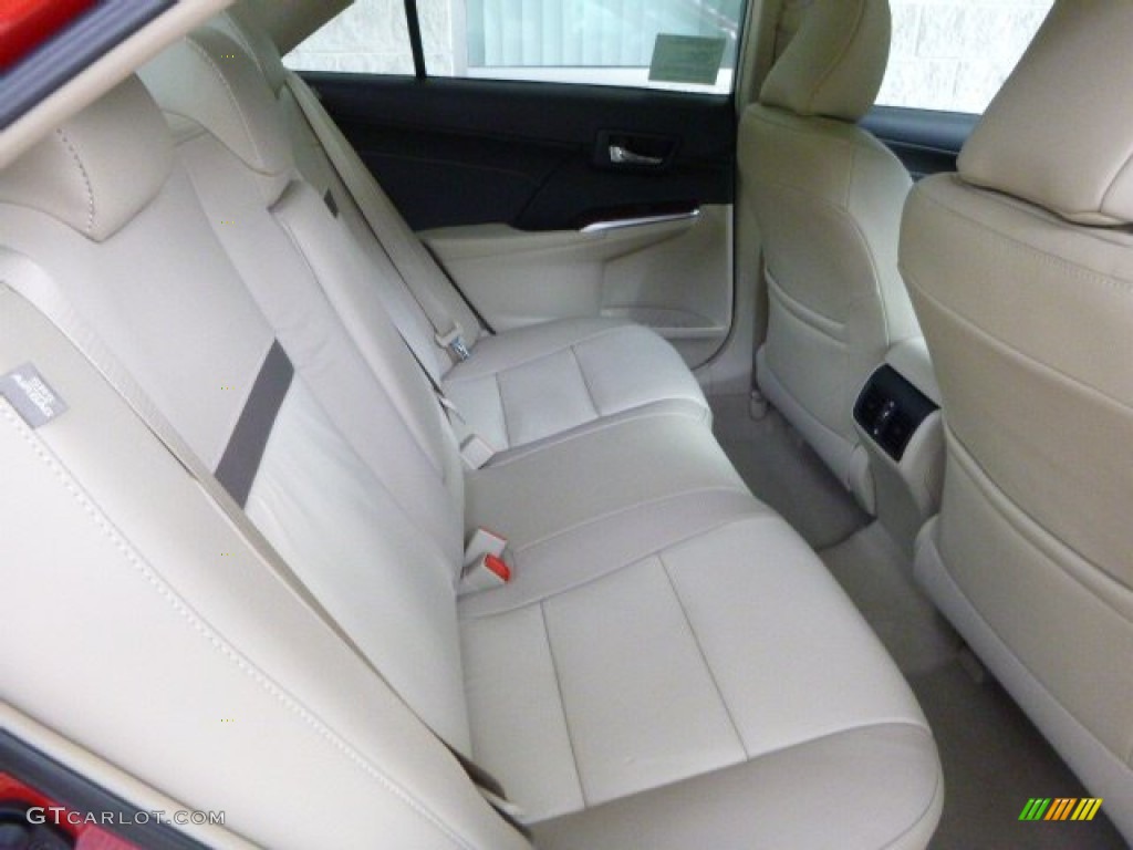 2013 Camry XLE V6 - Barcelona Red Metallic / Ivory photo #12