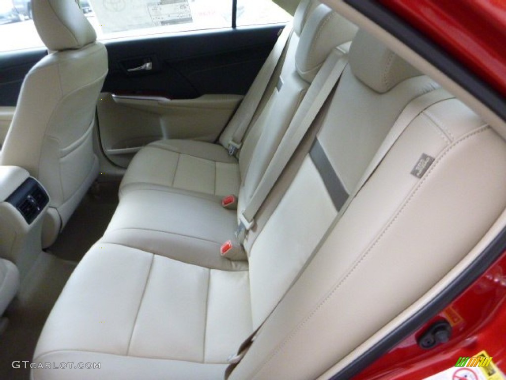 2013 Camry XLE V6 - Barcelona Red Metallic / Ivory photo #14