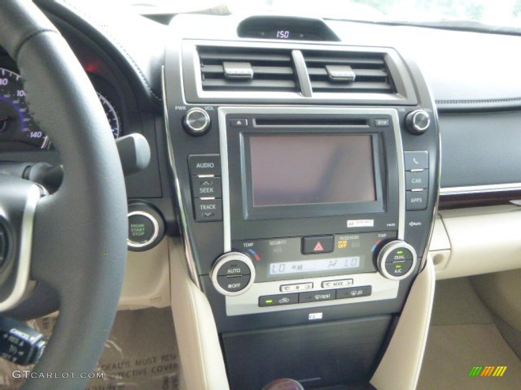 2013 Camry XLE V6 - Barcelona Red Metallic / Ivory photo #18