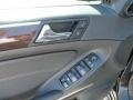 Black - GL 450 4Matic Photo No. 14