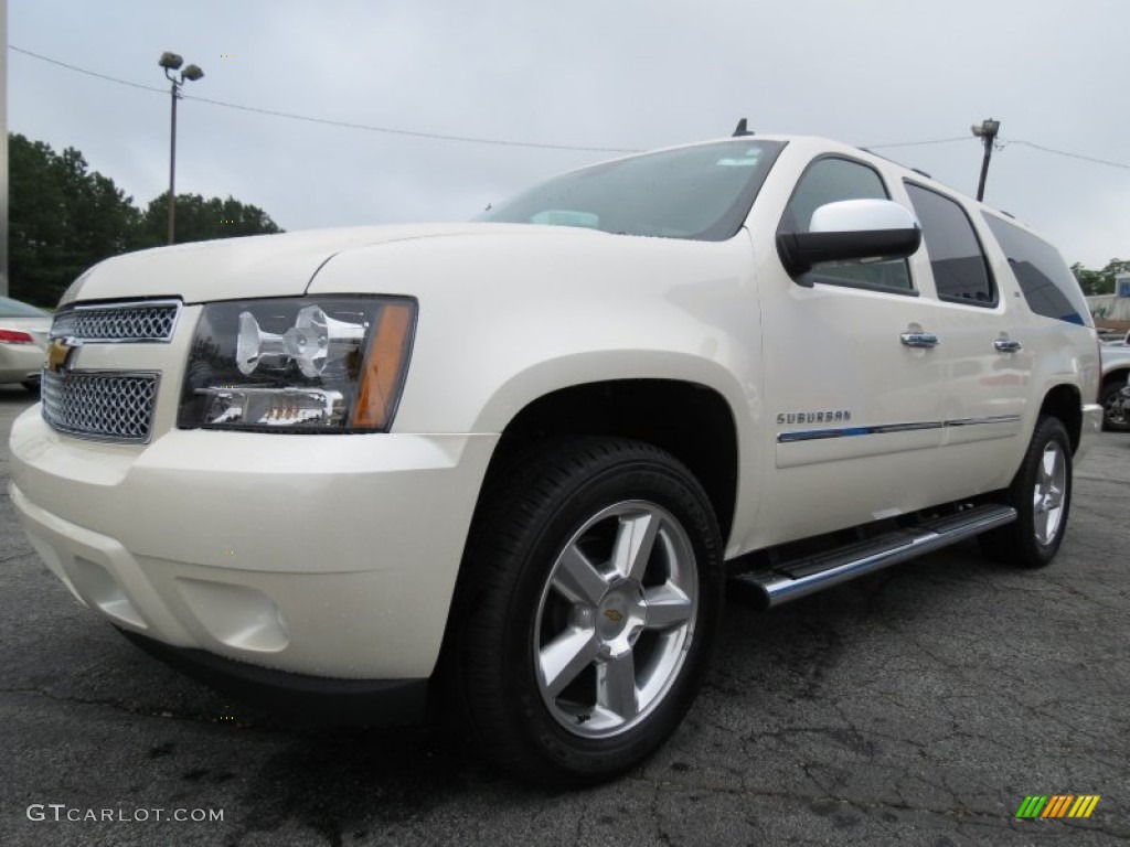 2013 Chevrolet Suburban LTZ Exterior Photos