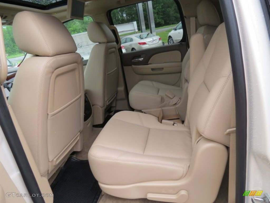 2013 Chevrolet Suburban LTZ Interior Color Photos