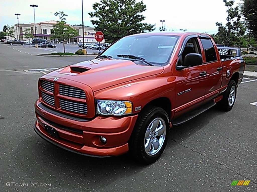 2005 Ram 1500 SLT Daytona Quad Cab 4x4 - Go ManGo! / Dark Slate Gray photo #1