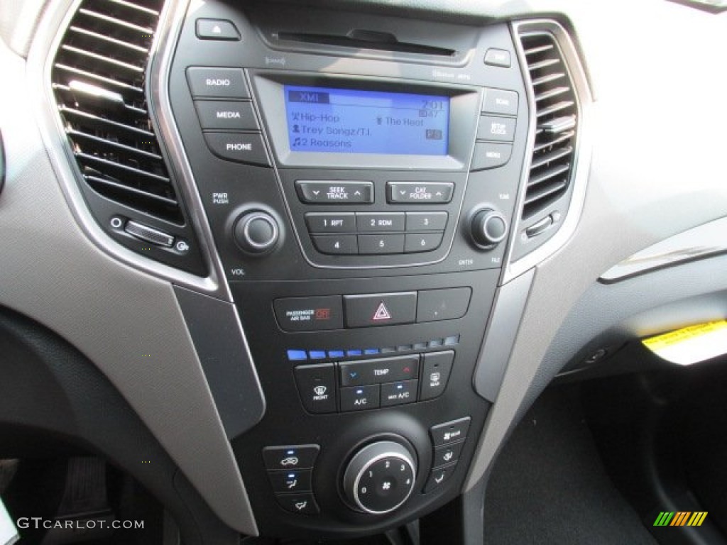 2013 Hyundai Santa Fe GLS AWD Controls Photo #83464364