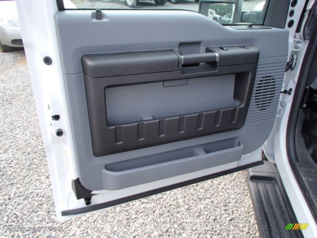 2013 Ford F350 Super Duty XL SuperCab 4x4 Utility Truck Door Panel Photos