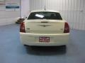 Cool Vanilla White - 300 Touring Photo No. 5