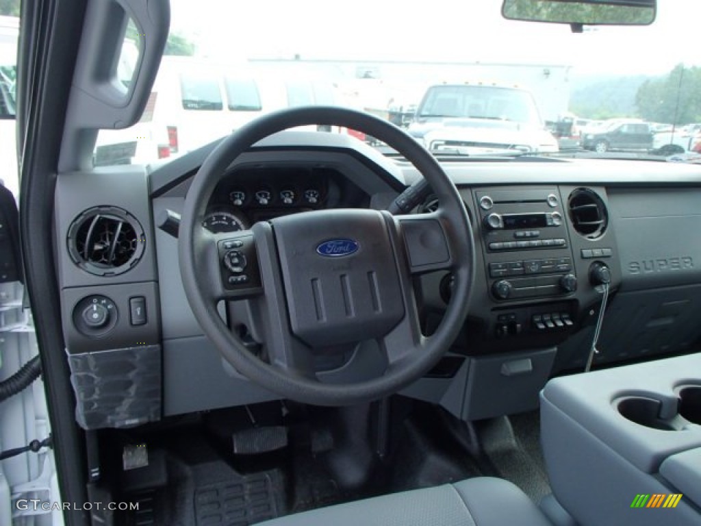 2013 Ford F350 Super Duty XL Crew Cab 4x4 Utility Truck Dashboard Photos