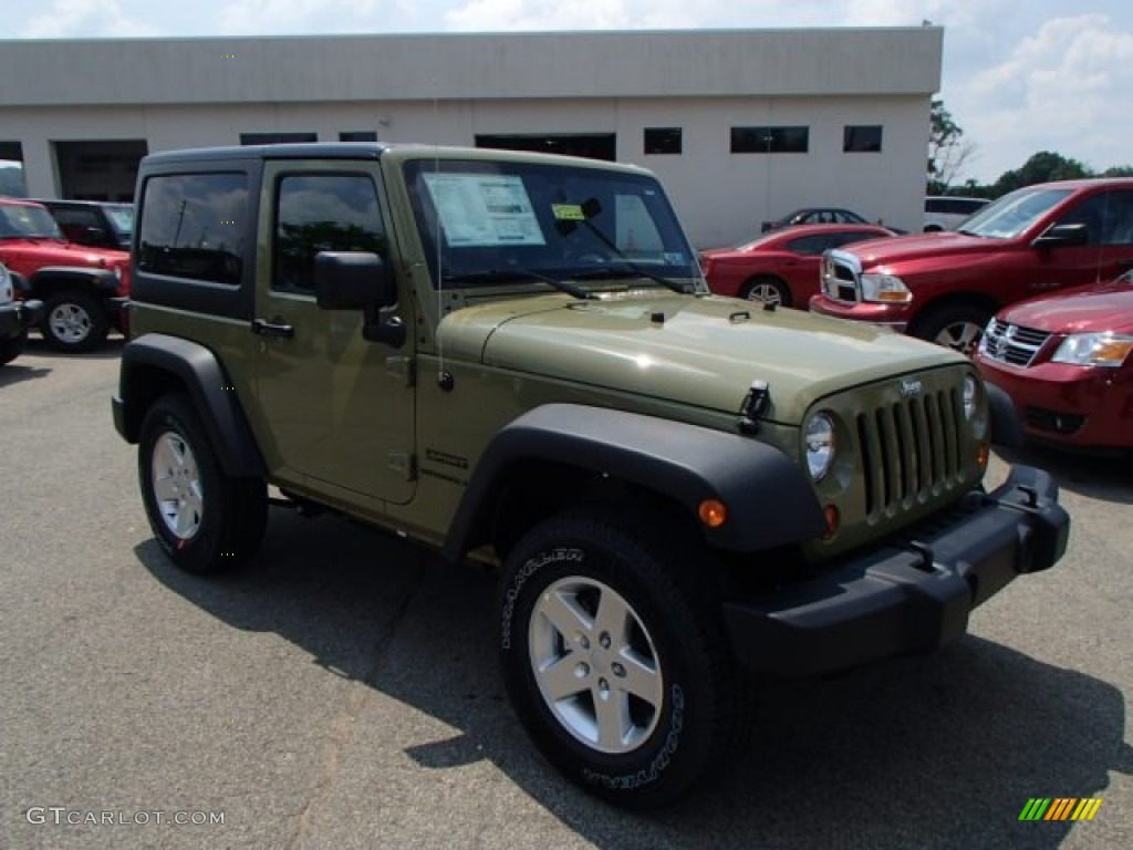 2013 Wrangler Sport S 4x4 - Commando Green / Black photo #4