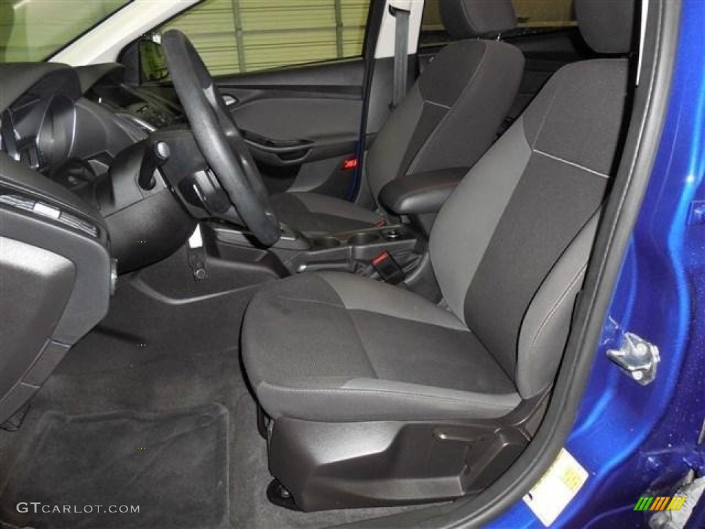 2012 Focus SE Sedan - Sonic Blue Metallic / Charcoal Black photo #11