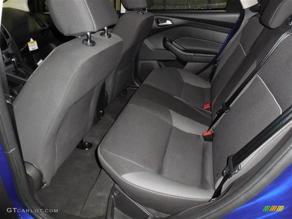 2012 Focus SE Sedan - Sonic Blue Metallic / Charcoal Black photo #20
