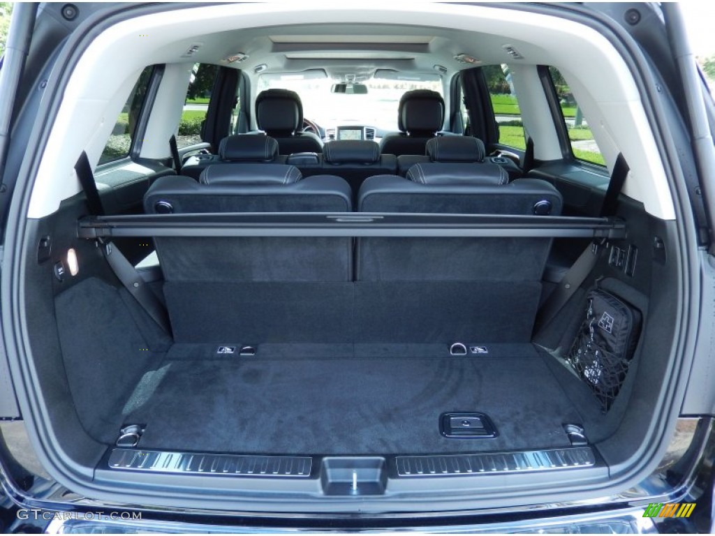 2013 Mercedes-Benz GL 550 4Matic Trunk Photos
