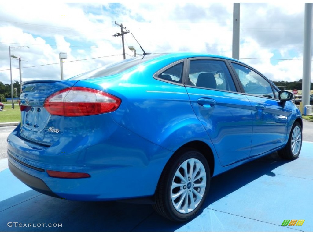 2014 Fiesta SE Sedan - Blue Candy / Charcoal Black photo #3