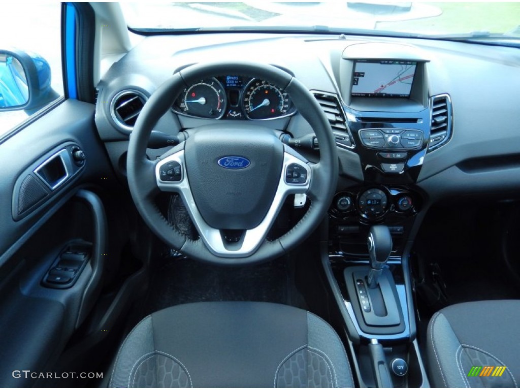 2014 Ford Fiesta SE Sedan Charcoal Black Dashboard Photo #83480297