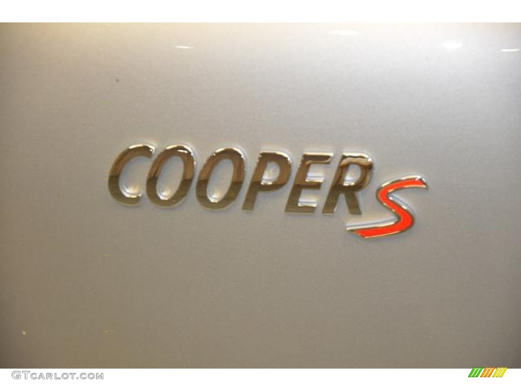 2013 Cooper S Countryman - Crystal Silver Metallic / Carbon Black photo #15