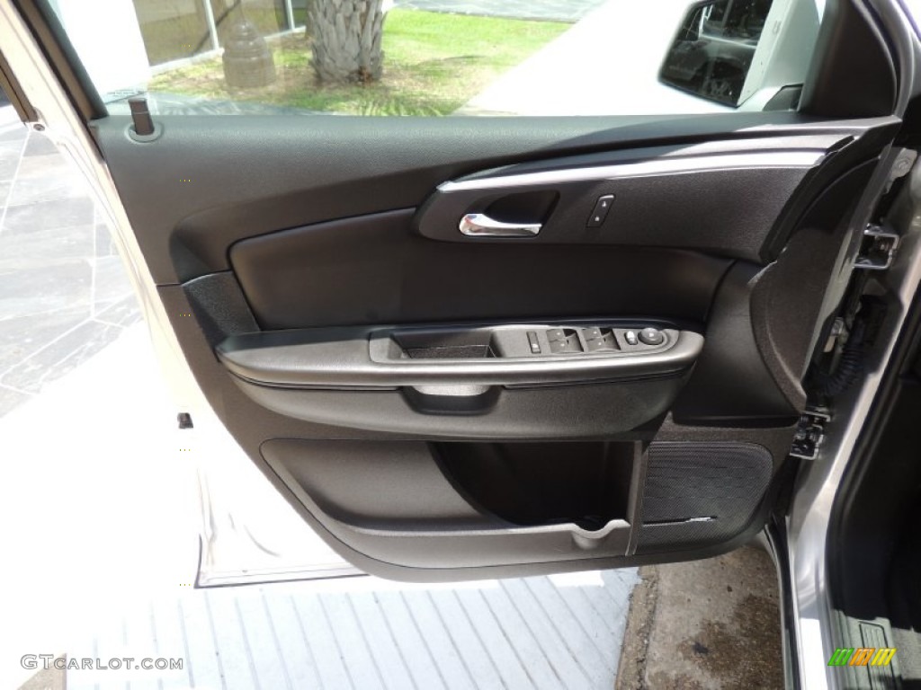 2010 Traverse LT - Silver Ice Metallic / Ebony photo #19