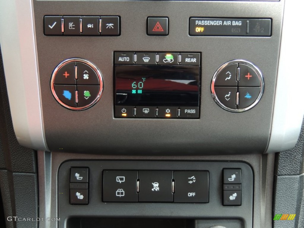 2010 Traverse LT - Silver Ice Metallic / Ebony photo #25