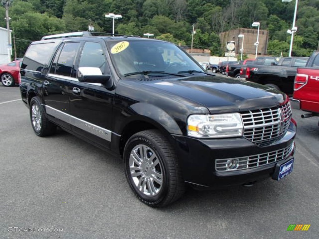 2007 Navigator L Luxury 4x4 - Black / Charcoal/Caramel photo #2
