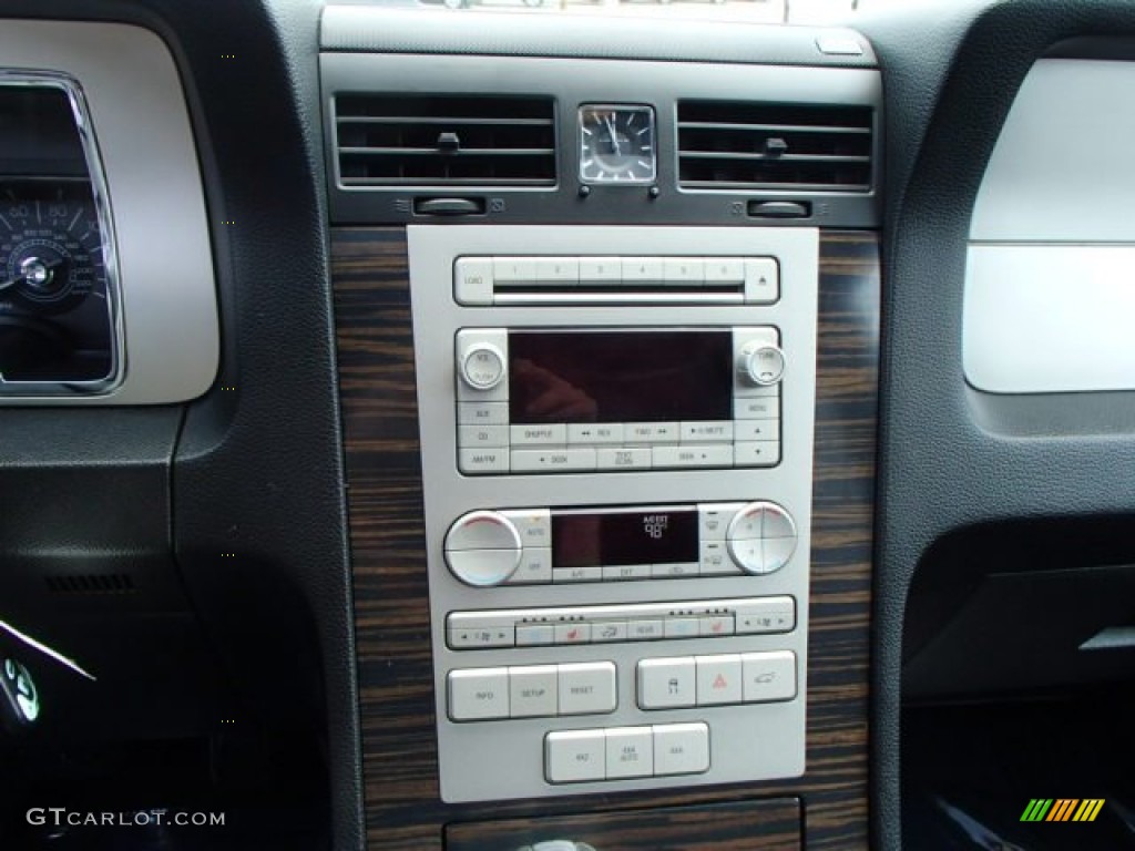 2007 Navigator L Luxury 4x4 - Black / Charcoal/Caramel photo #16