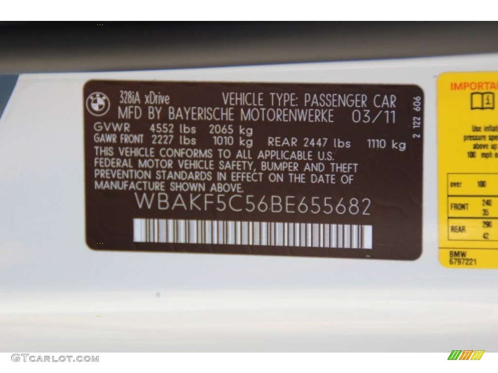 2011 3 Series 328i xDrive Coupe - Mineral White Metallic / Saddle Brown Dakota Leather photo #32