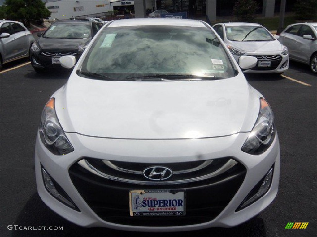2013 Elantra GT - Monaco White / Beige photo #2