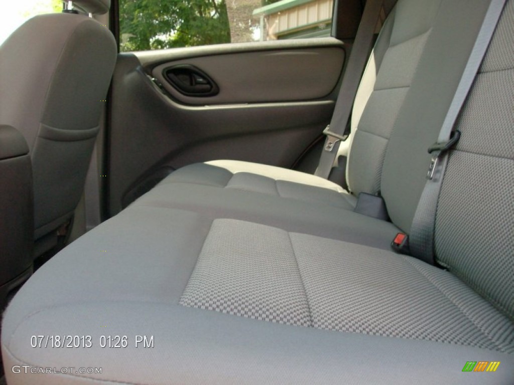 2006 Escape XLT 4WD - Dark Stone Metallic / Medium/Dark Pebble photo #9
