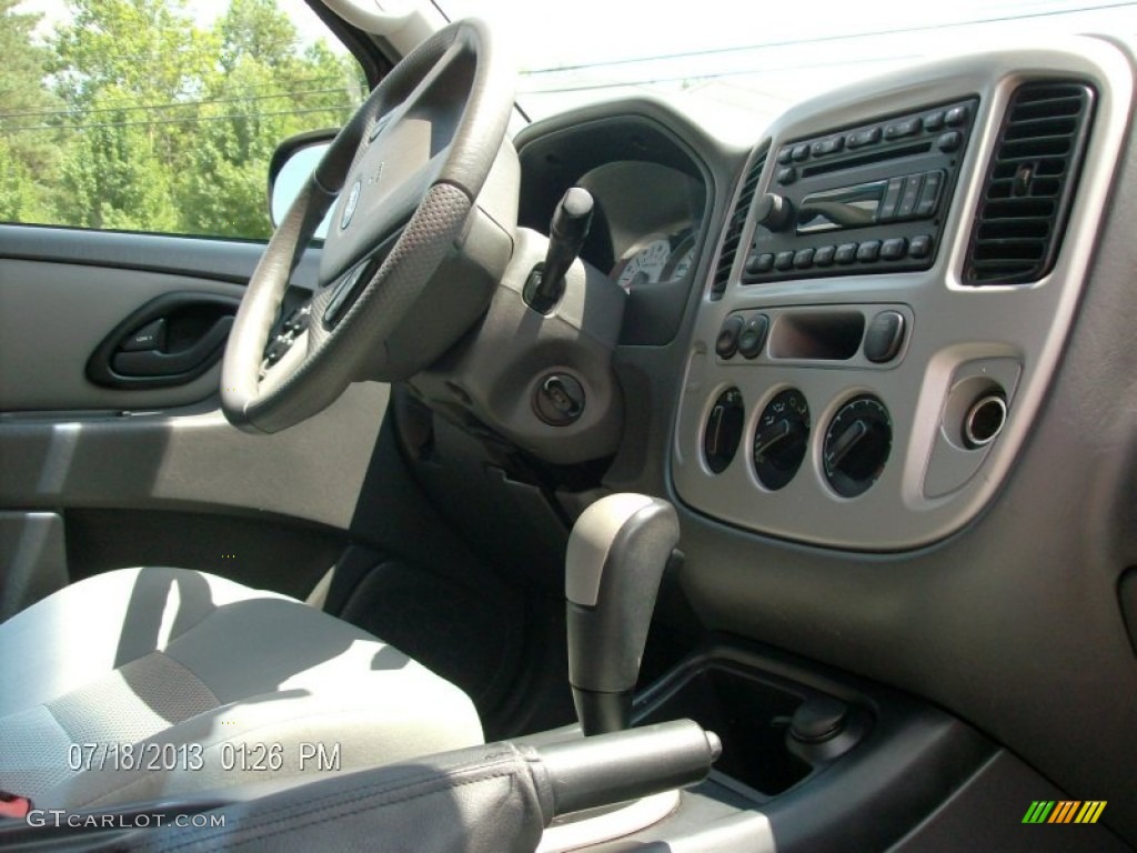 2006 Escape XLT 4WD - Dark Stone Metallic / Medium/Dark Pebble photo #10