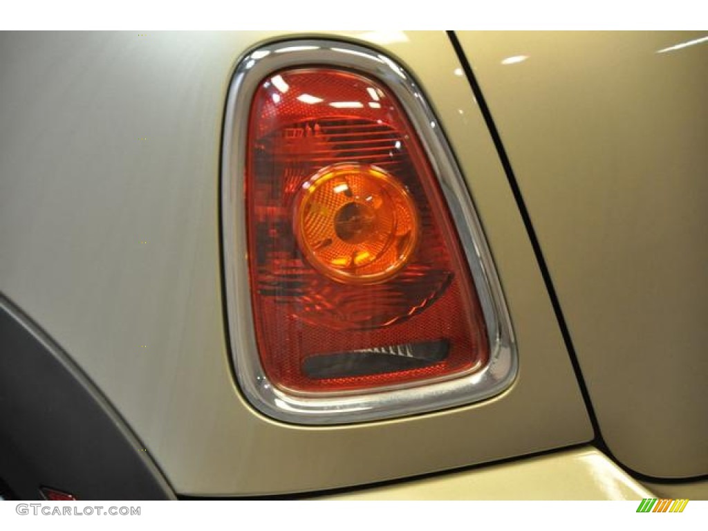 2010 Cooper Hardtop - Sparkling Silver Metallic / Grey/Carbon Black photo #19