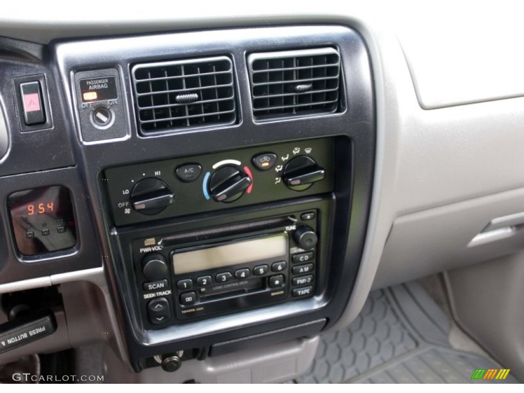2002 Toyota Tacoma V6 TRD Xtracab 4x4 Controls Photo #83490979