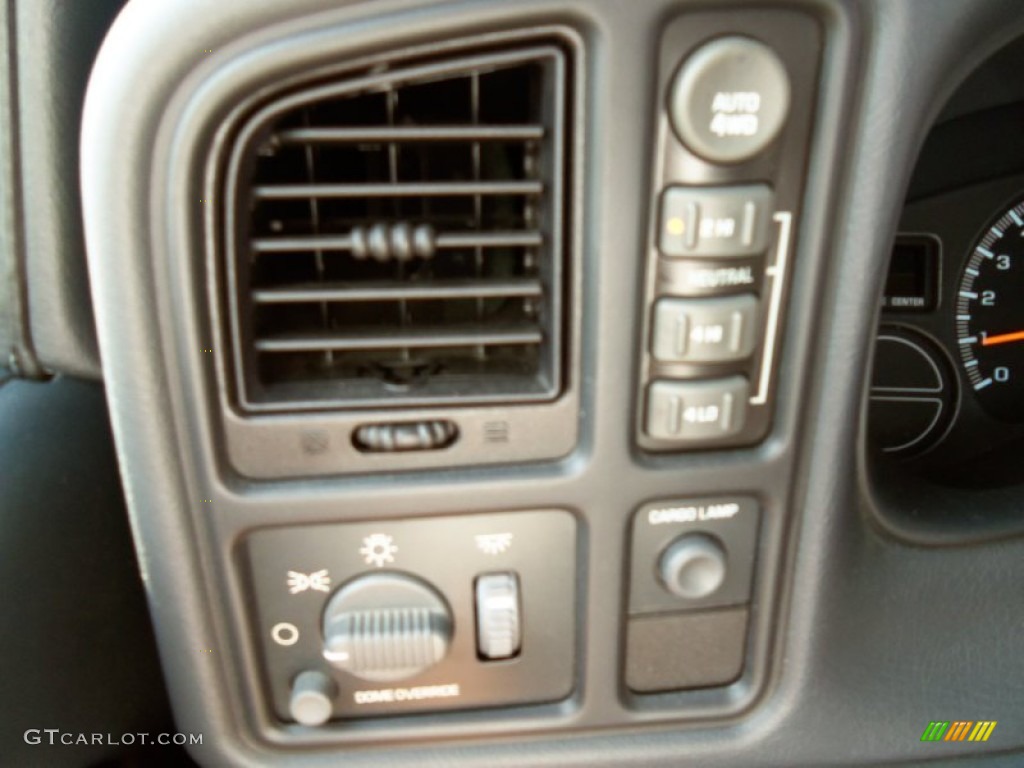 2002 Silverado 1500 LS Regular Cab 4x4 - Victory Red / Graphite Gray photo #22