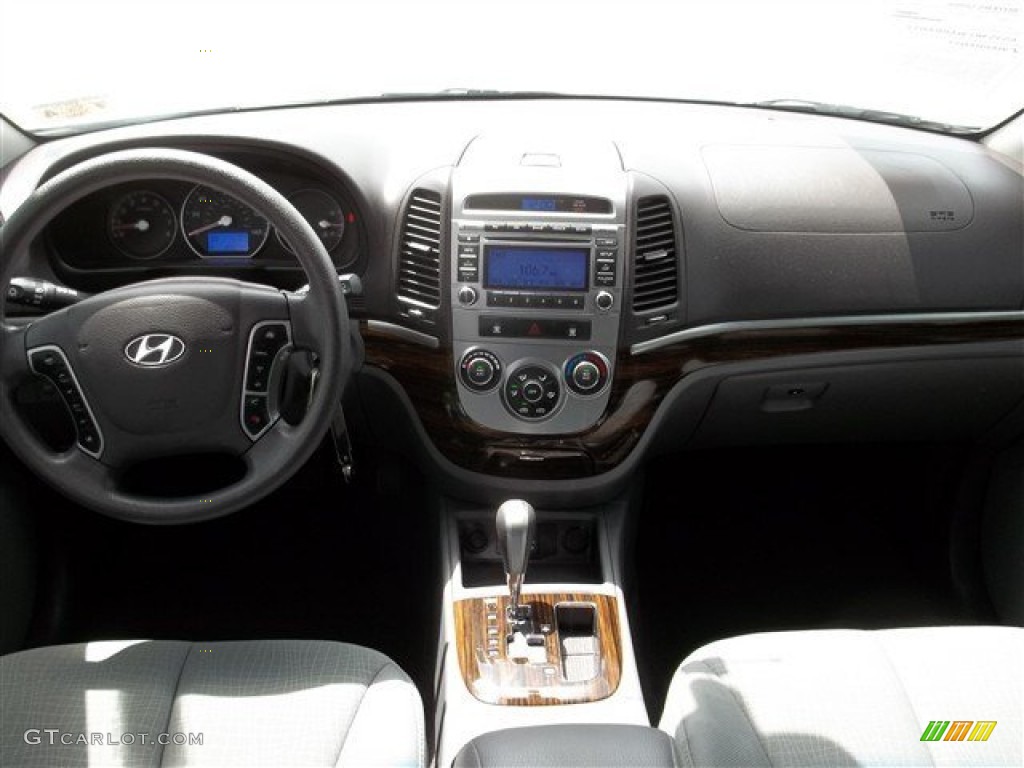 2012 Hyundai Santa Fe GLS Gray Dashboard Photo #83494069