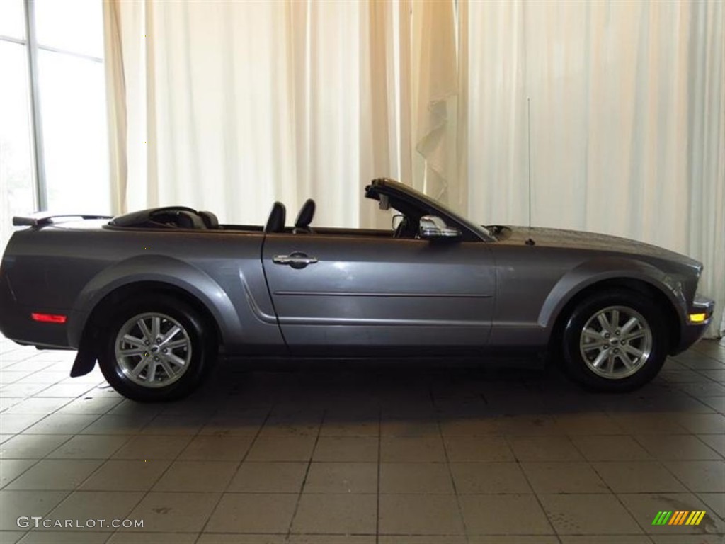 2006 Mustang V6 Premium Convertible - Tungsten Grey Metallic / Dark Charcoal photo #2