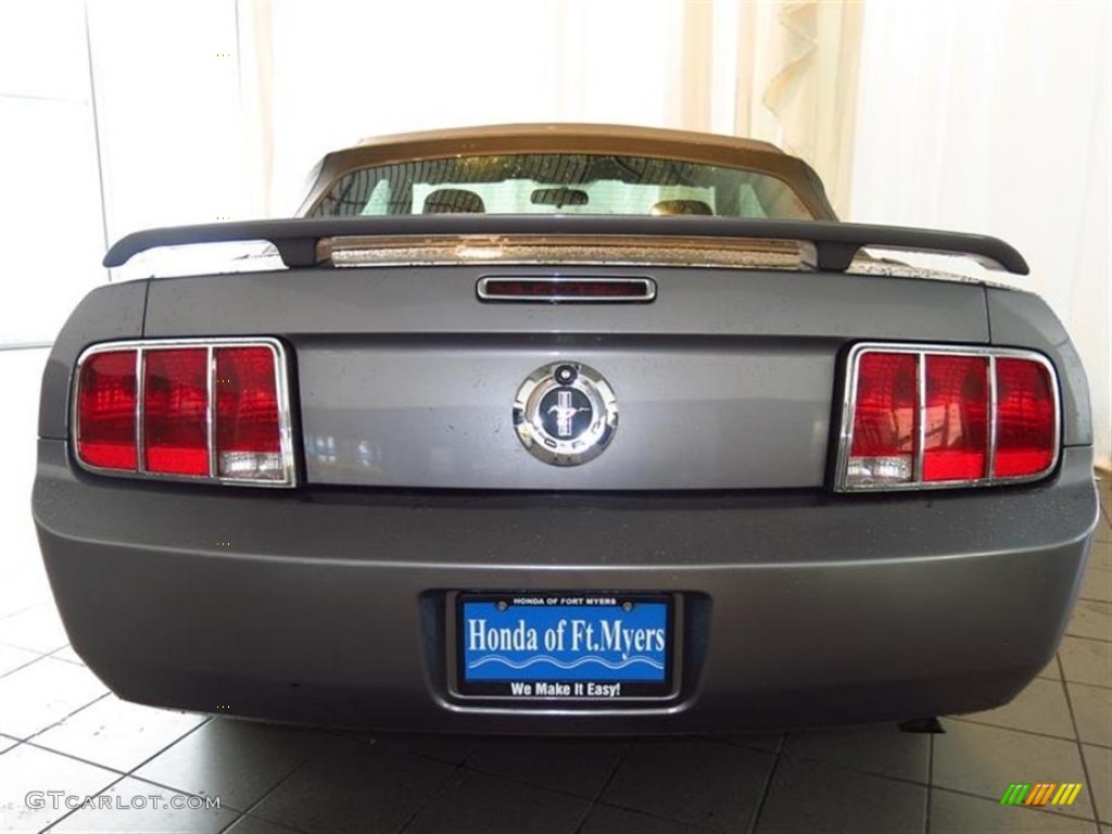 2006 Mustang V6 Premium Convertible - Tungsten Grey Metallic / Dark Charcoal photo #7