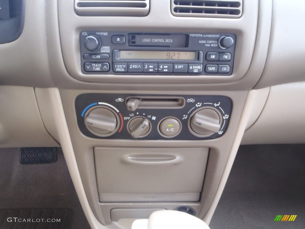 1998 Toyota Corolla CE Controls Photos