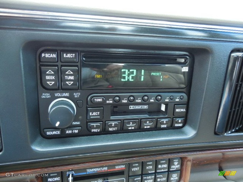 1997 Buick LeSabre Custom Audio System Photos