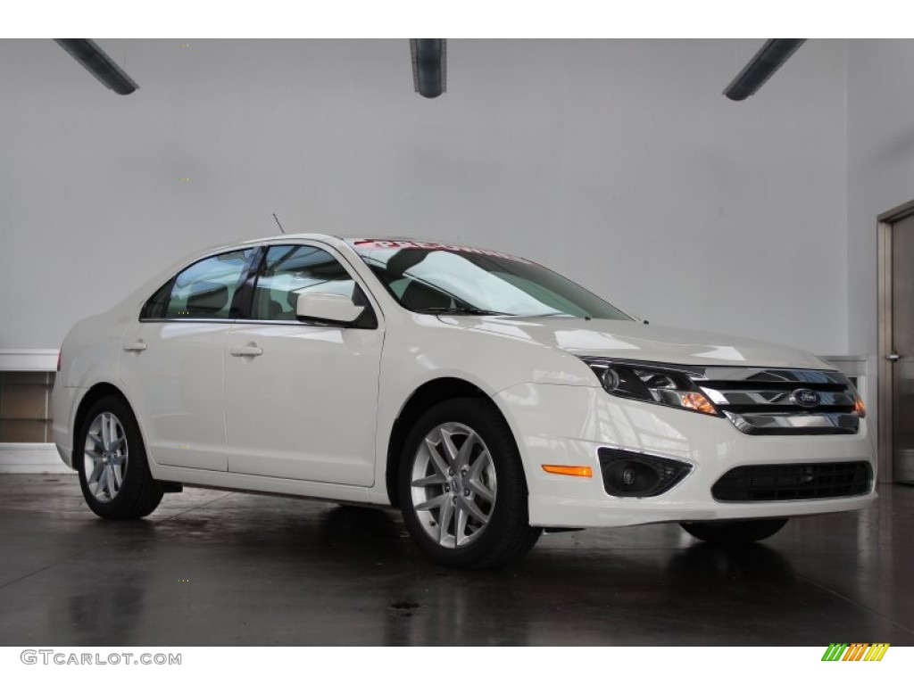 White Platinum Tri-Coat Ford Fusion