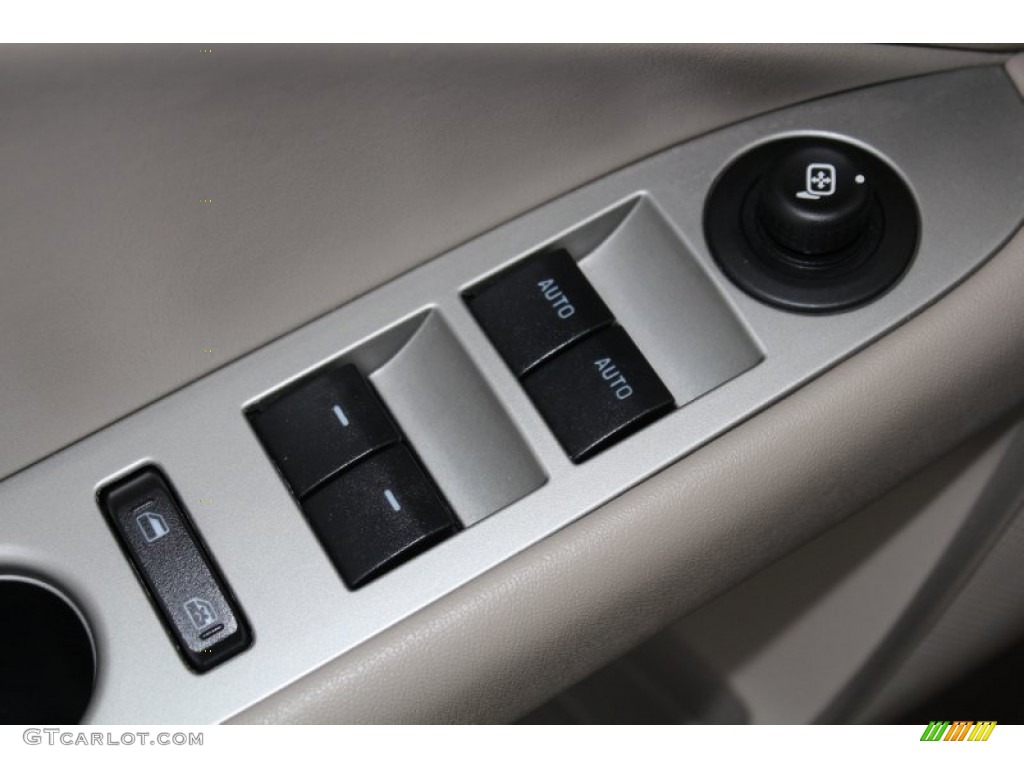 2012 Fusion SEL V6 - White Platinum Tri-Coat / Medium Light Stone photo #28