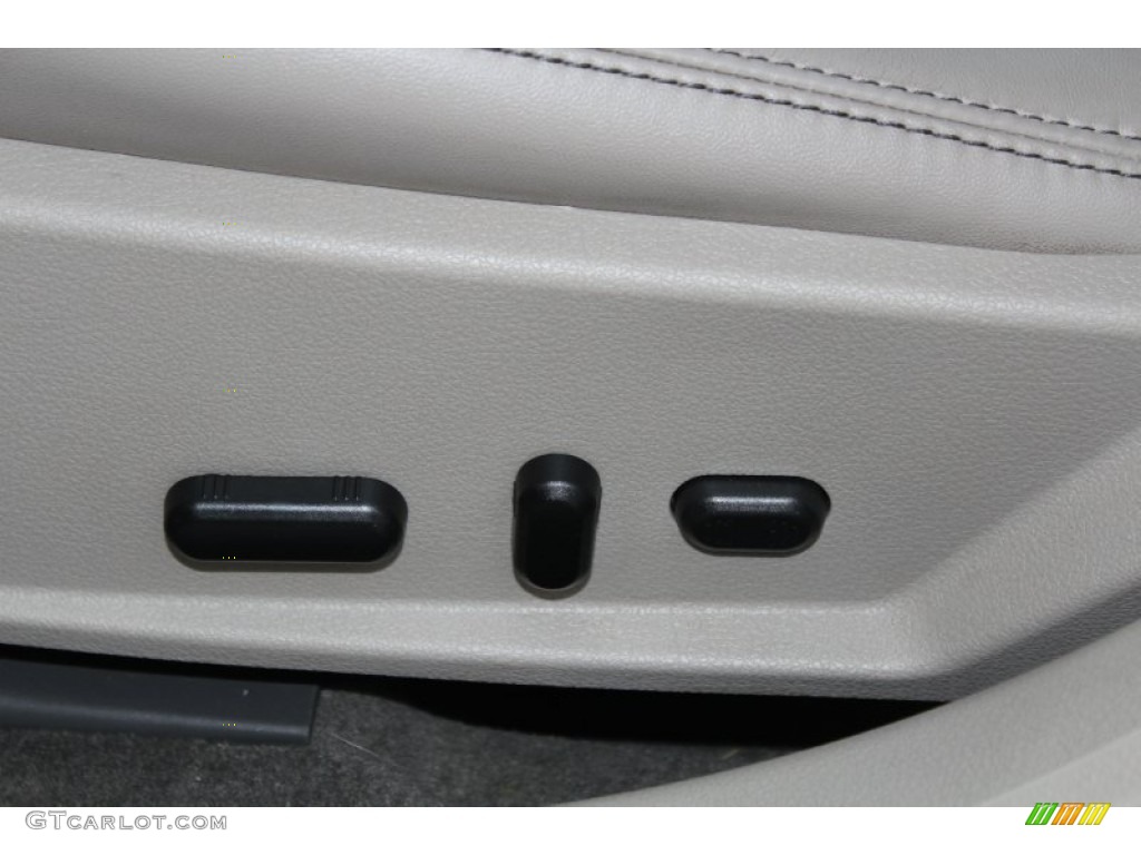 2012 Fusion SEL V6 - White Platinum Tri-Coat / Medium Light Stone photo #29