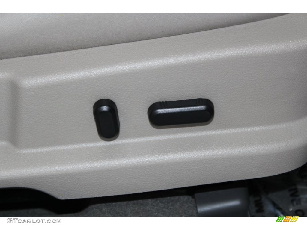 2012 Fusion SEL V6 - White Platinum Tri-Coat / Medium Light Stone photo #30