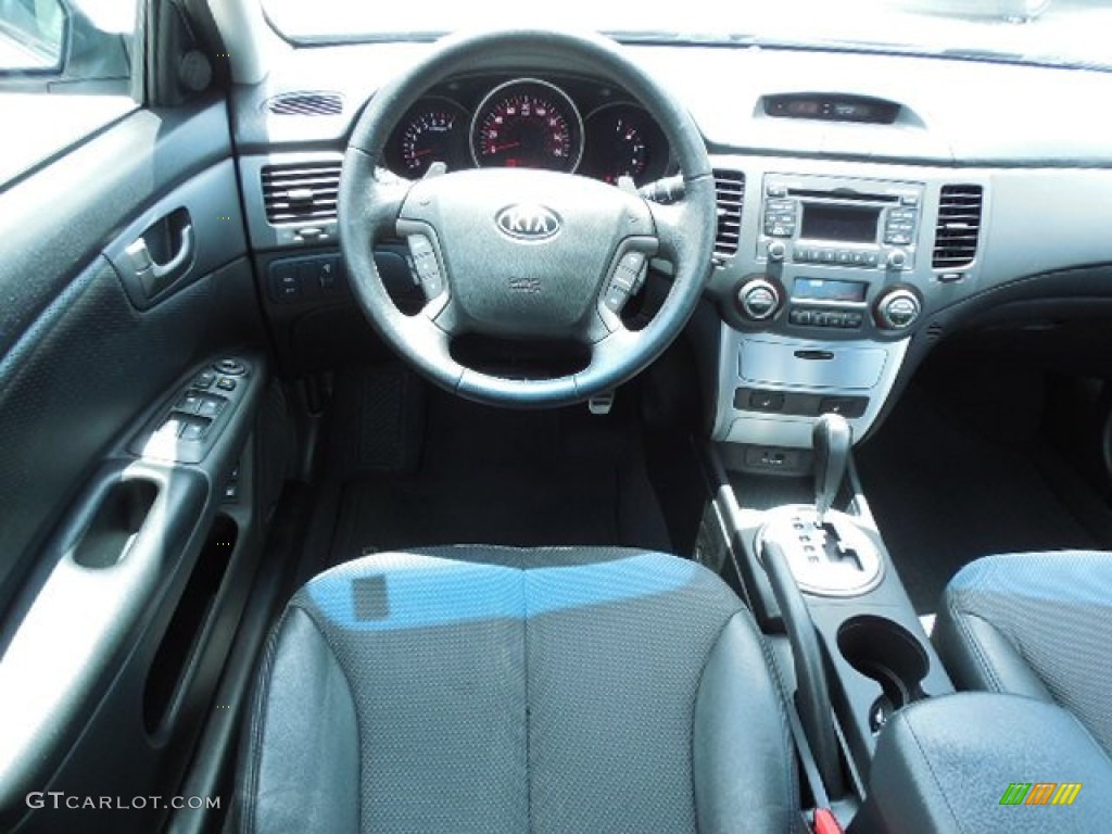 2010 Kia Optima SX Dashboard Photos