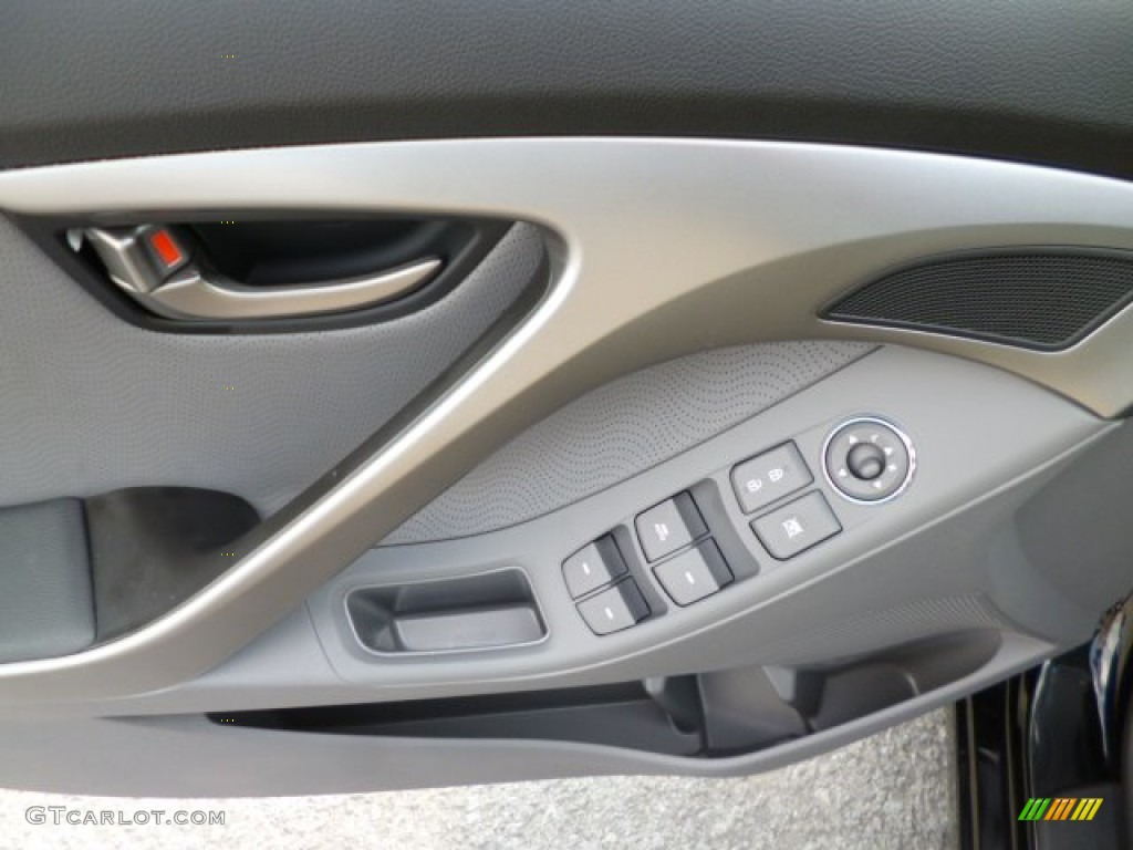 2013 Elantra Limited - Midnight Black / Gray photo #17