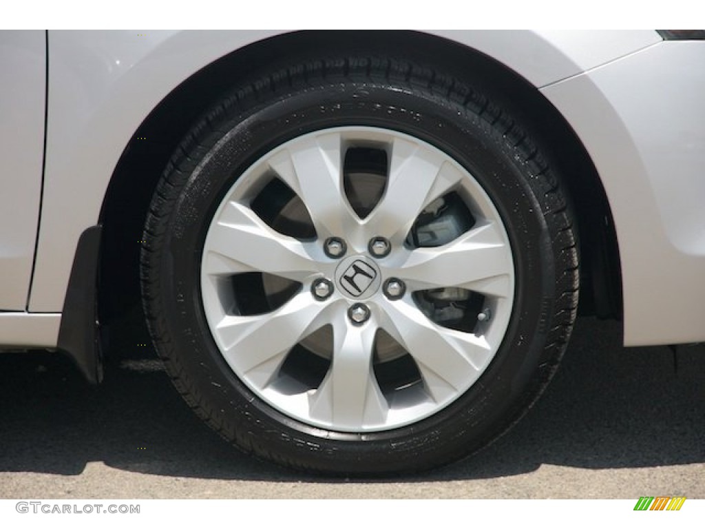 2009 Honda Accord EX Sedan Wheel Photos