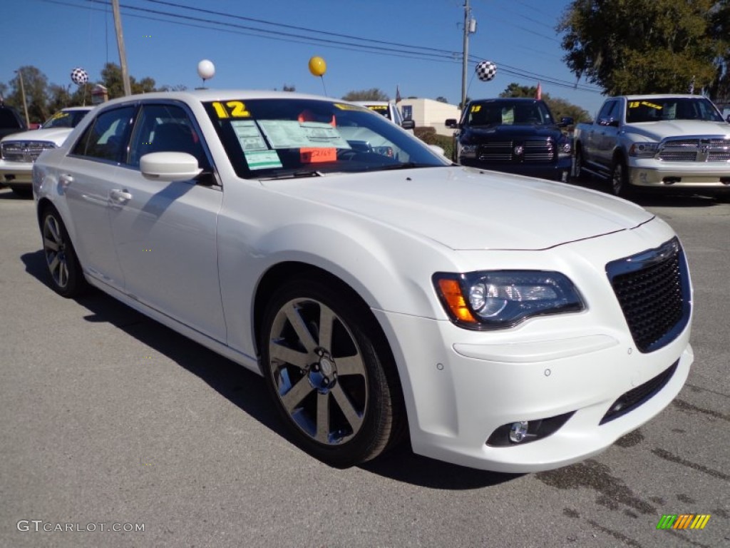 2012 Chrysler 300 SRT8 Exterior Photos