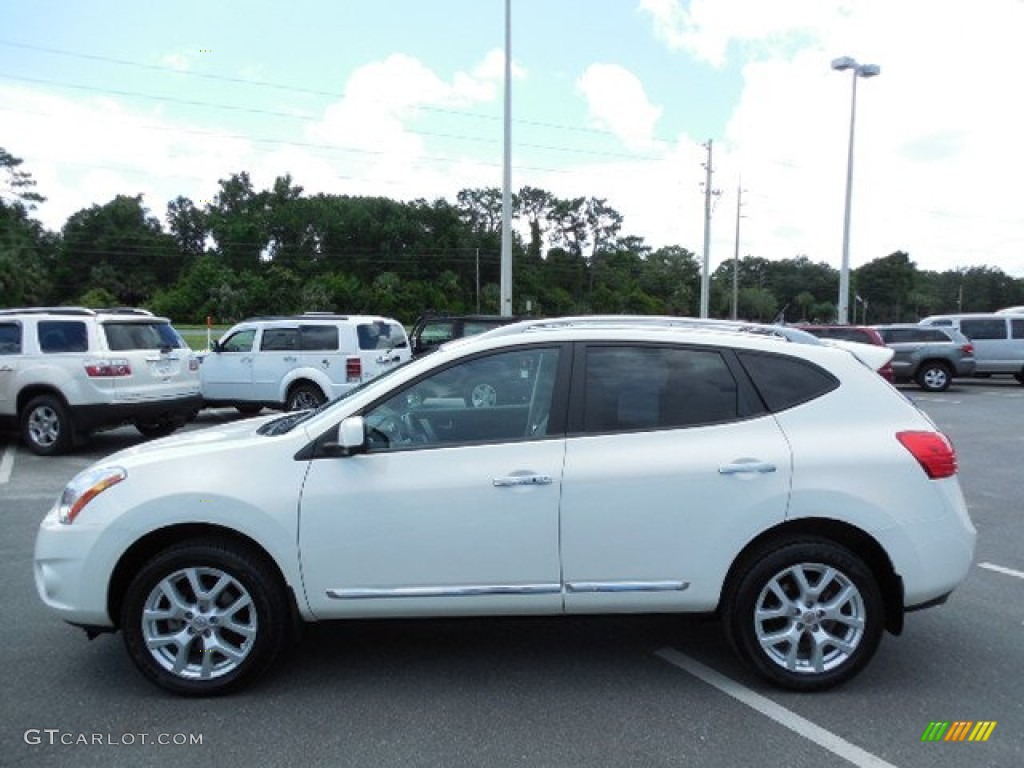 2012 Rogue SL - Pearl White / Gray photo #2