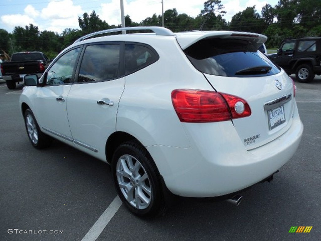 2012 Rogue SL - Pearl White / Gray photo #3